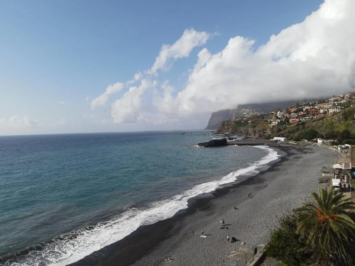 Sea And Sun 4 You - Porto Moniz 0*,